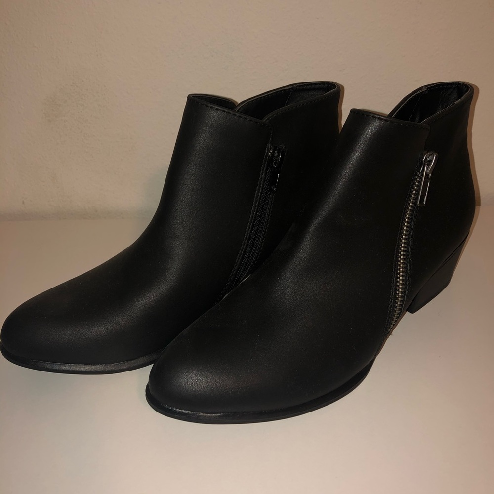 Union Bay Booties
